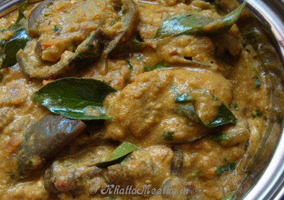 baghara baigan (eggplant curry)